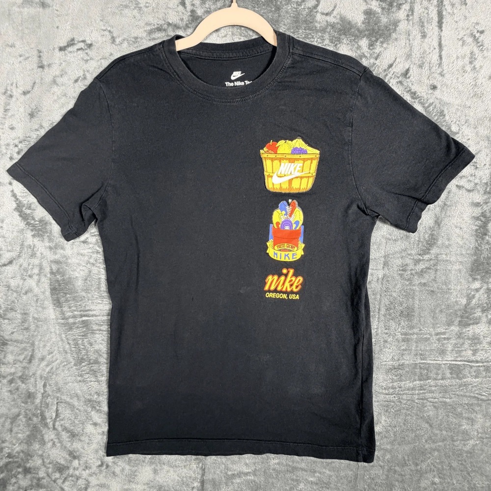 Nike The Nike Tee Graphic Tee Shirt Oregon USA S Cotton Black Colorful Design